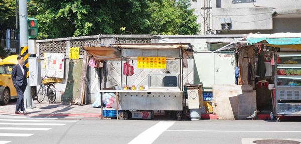 【台北美食】餡餅攤-沒有店名沒有招牌的30元路邊攤美食店