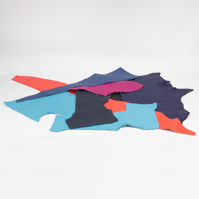 line@免費客服諮詢，請搜尋「頤坊皮藝」24小時行動皮革工藝購物不打烊，天天輕鬆購，快速又方便！線上影音教學，在家也能動手做。頤坊皮藝協助您輕鬆打造創意皮革生活！