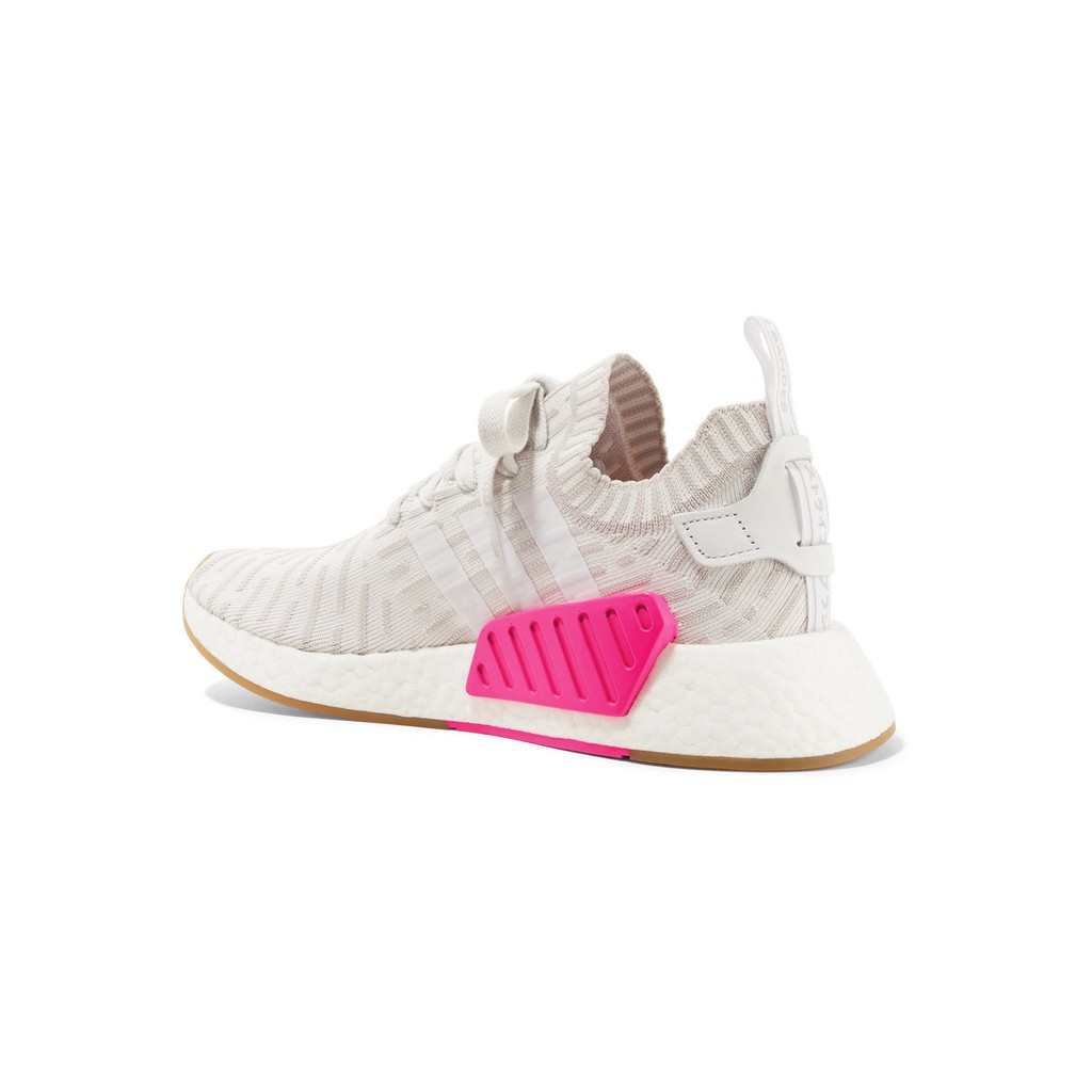 全新真品 Adidas NMD_R2 PK SNEAKER 球鞋 白色/粉色boost™互動緩震針織鞋面，舒展透氣; 高級合成磨砂內側季度模塑EVA中底塞在內側為NMD審美合成絨面革鞋墊; 高級磨砂鞋