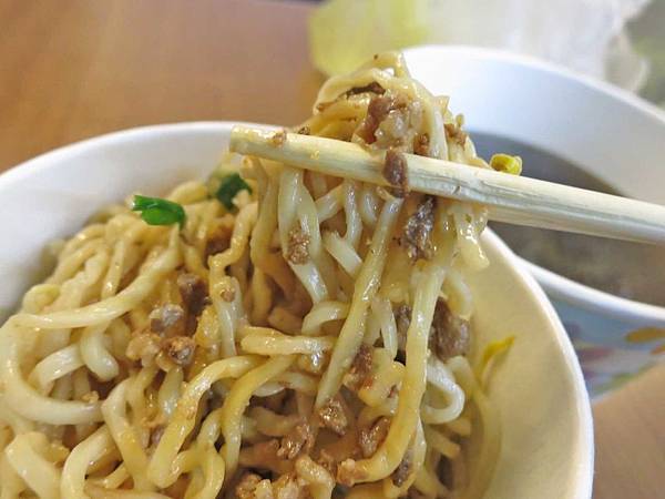 【新莊美食】無名店家-隱身在巷弄裡的無名汕頭麵 【新莊美食】無名店家-隱身在巷弄裡的無名汕頭麵