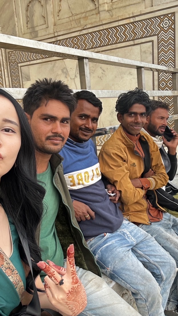 Meena in India 🇮🇳