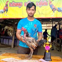 ซุ้ม หนุ่มโรงสี  สังกัดกะล่อนทีม
