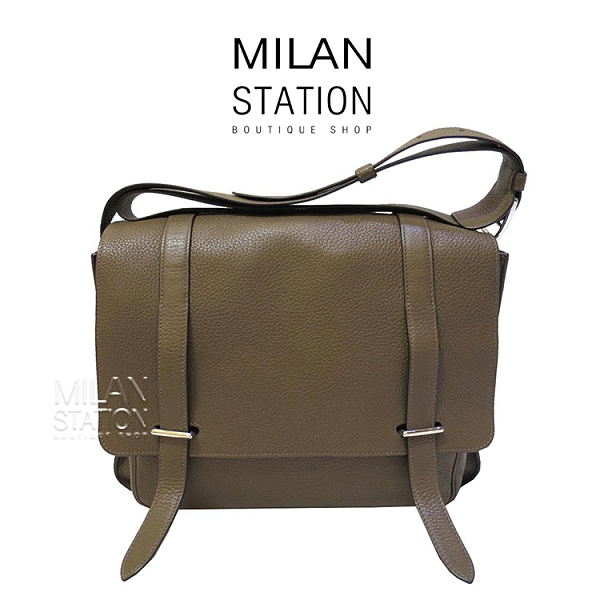 出眾品味備受推崇n高貴優雅引人讚嘆n非凡品味無可取代n88成新