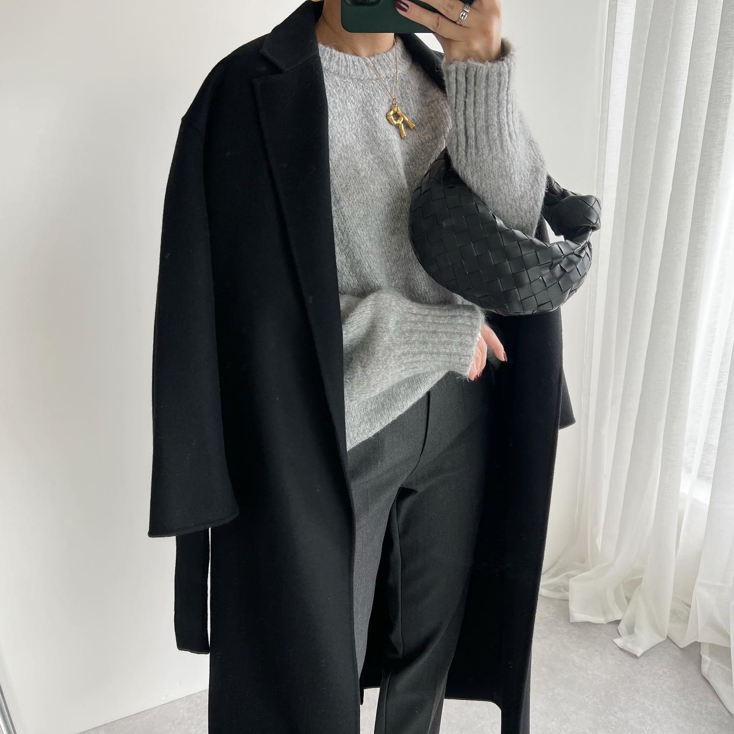 濃いめも淡めも…♡【ZARA】の「グレーハイウエストパンツ」は追加購入しちゃお（コーデスナップニュース）