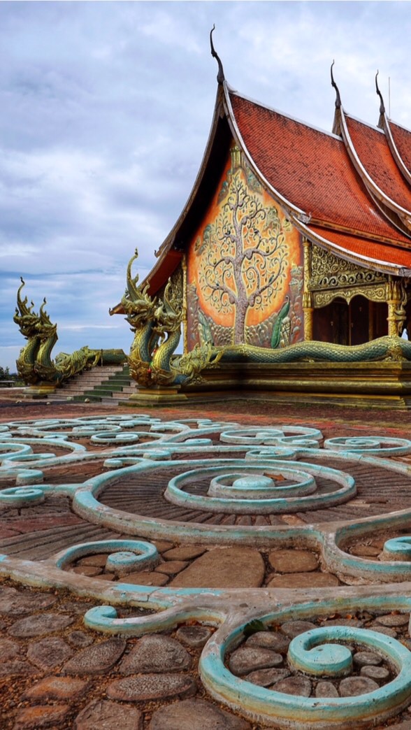 บอกสถานที่ท่องเที่ยวที่น่าไปส่งรูปมาให้ดูด้วยก็ได้นะจ