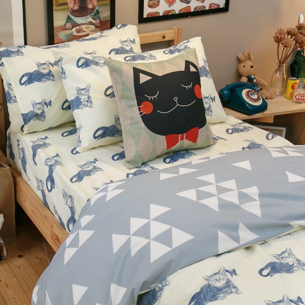 花色獨家好搭配布品平順好觸感全程台灣精製-----------------------------------------【常見Q&A】Ｑ１.床包有哪些尺寸？可不可以訂製？Ans：這裡是我們的床包尺寸