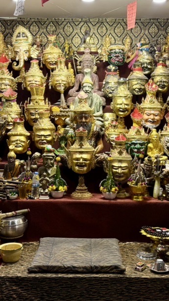 ตำหนักพ่อแก่นารอด อาจารย์กฤษ คลองนารายณ์ จันทบุรี