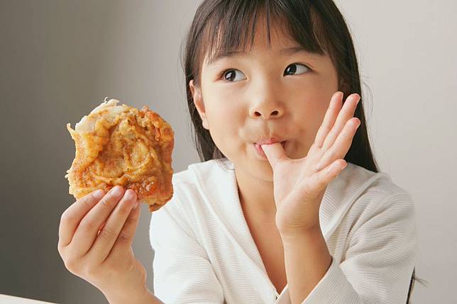Ini 3 Cara Ilmiah untuk Membuat Makananmu Terasa Lebih Enak!