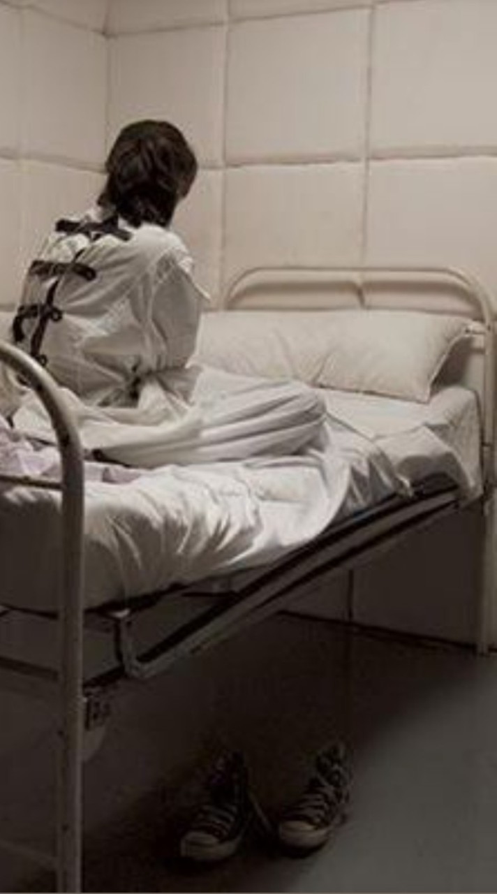 [ Roleplay ] ☣︎ BLOOD MOON Lab ☪