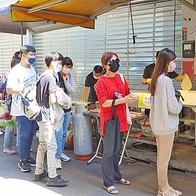 【台北美食】惠Q潤餅｜東門市場裡爆推的排隊美食