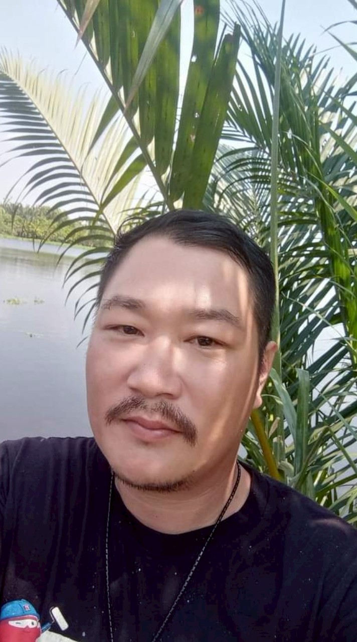 กล์อฟ ณัฐพงศ์  ตันเสถียร
