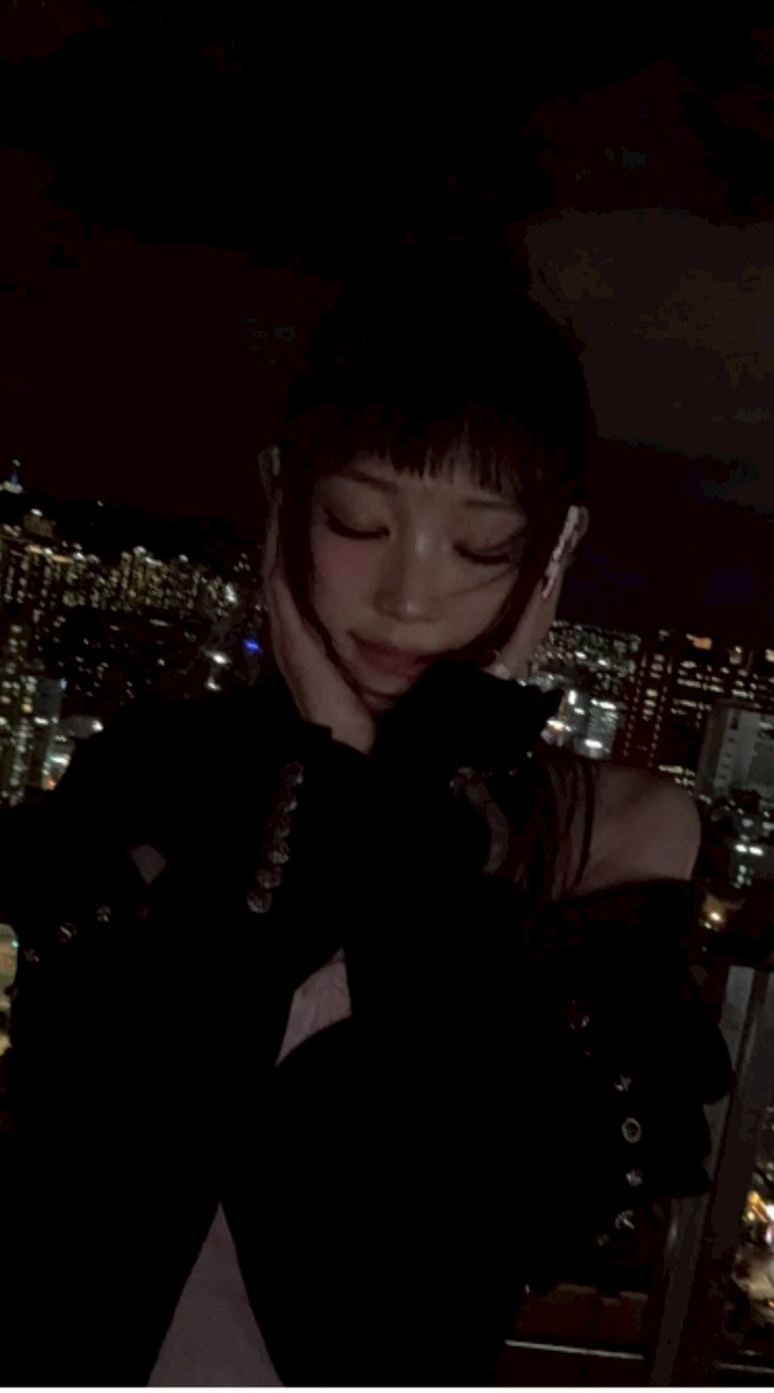 𝗡𝗜𝗘𝗩𝗘 𝗖𝗢𝗩𝗘𝗥.🖇