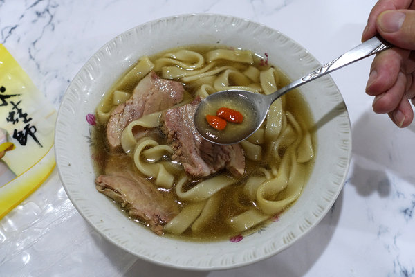 宅配冷凍料理包推薦-奇真會館宅配美食料理，國家金牌御廚水蛙師手工美食，無添加防腐劑調理包，在家就能輕鬆享用餐廳等級的美味料理