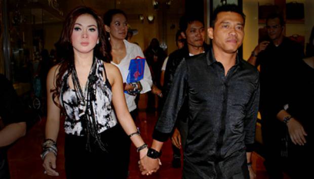 10 Potret Syahrini, Dari Jadul hingga Kini Jadi Artis Hits