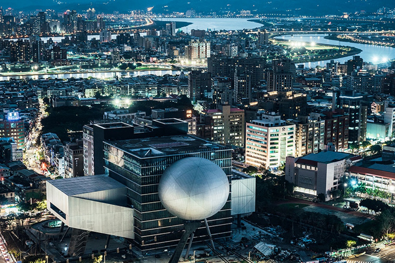普立茲克建築獎;伊東豊雄;妹島和世;臺北藝術中心;高雄流行音槳中心;台中綠美圖