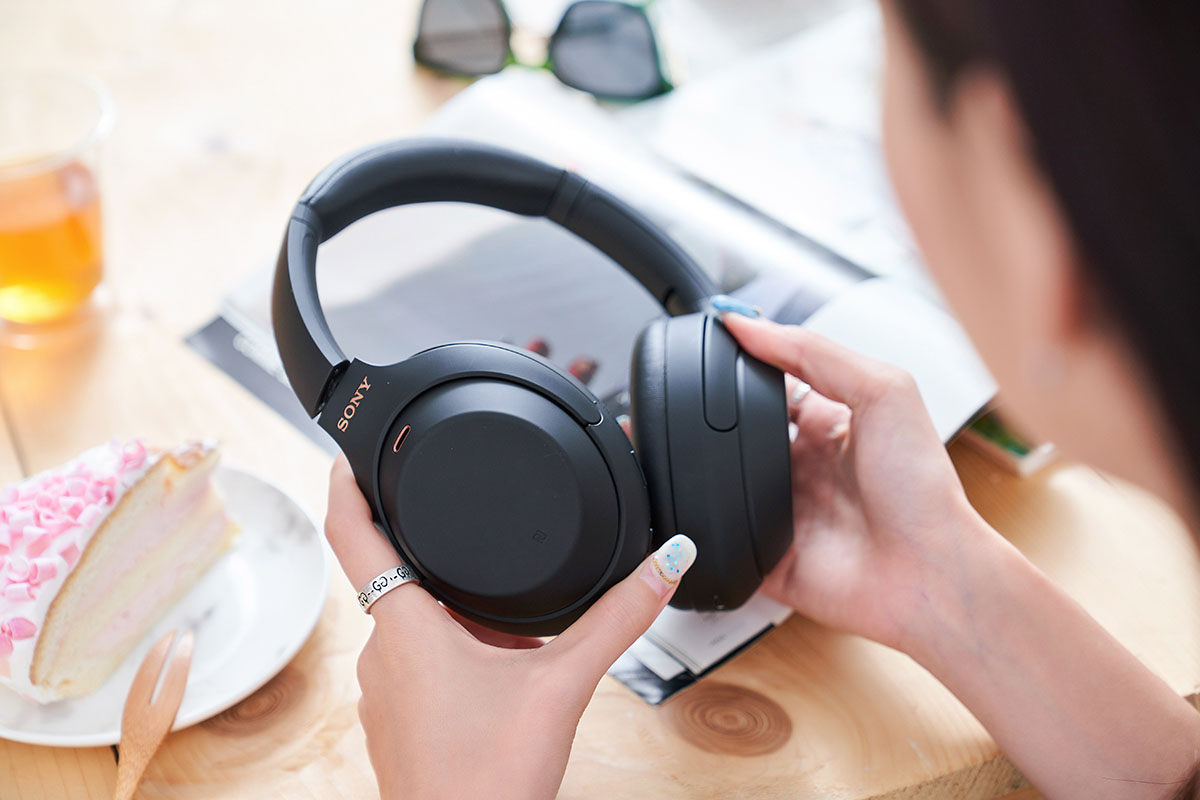 Sony WH-1000XM4 藍牙降噪耳機，AI 加持，音質再升級