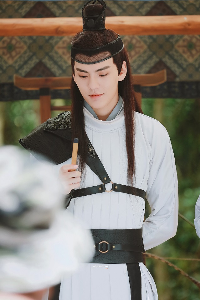 古裝青春劇「校園男神」2：畢雯珺 飾演《漂亮書生》雨樂暄