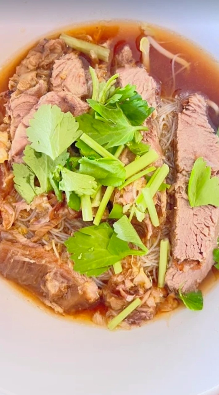 โกอั๋นเกาเหลาเนื้อตุ๋น&หมูตุ๋นเทวดา