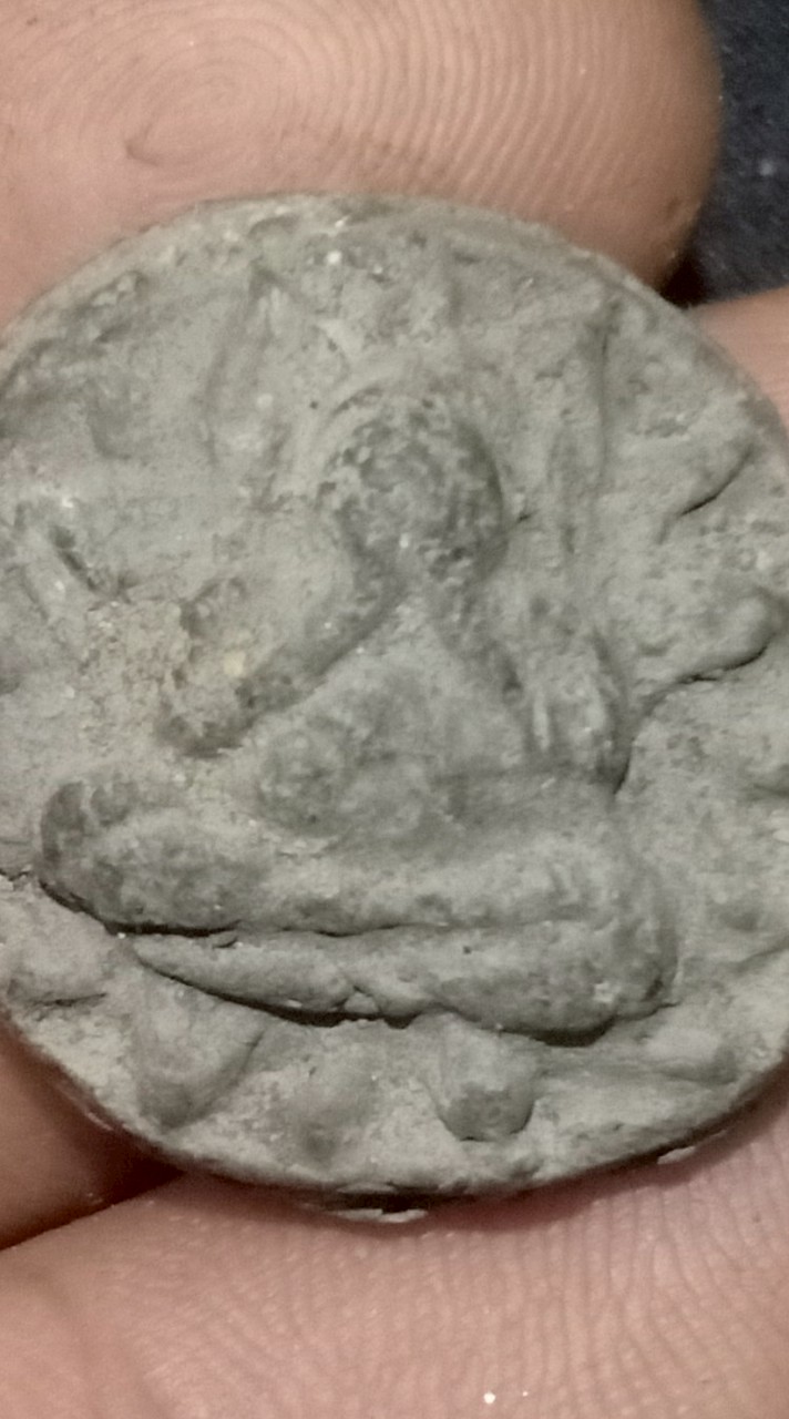 สนใจพระเครื่อง