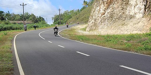 Ini Alasan Kenapa Jalan Berbelok Didesain Miring Otosia Com Line Today