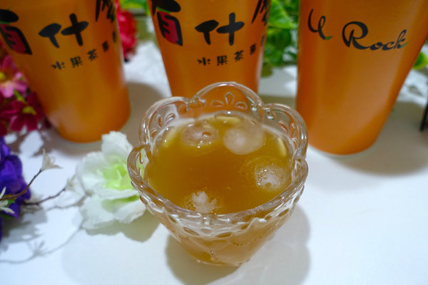 行天宮站飲料店-有什麼水果茶專賣店，行天宮站飲料外送，行天宮珍奶、好喝鳳梨冰茶推薦，六甲田莊鮮奶、自煮鮮果做的養生飲品，松江路上班族飲料推薦 