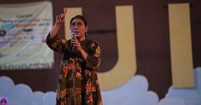 Dinyinyiri netizen soal Salat Id, begini jawaban bijak Menteri Susi