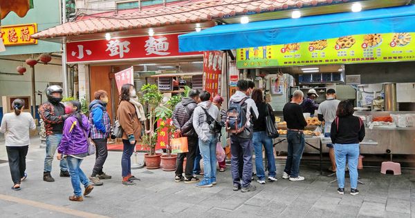 【八里美食】姊妹雙胞胎-八里老街裡必定大排長龍的名店