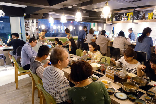 沐田No.2-1涮涮工廠-中山南西火鍋，中山捷運站小火鍋，湯頭醬料獨特、可食材代購，接受客製化餐點可包場的中山區小火鍋