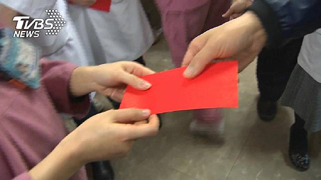 參加親朋好友的喜宴，紅包金額包多少也是一門學問。(示意圖／TVBS)
