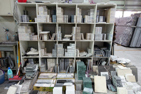 銀狐大理石-八里聯利石材，大理石材推薦，翡翠、瑞士白大理石，白色系大理石，電視牆、玄關、浴室、檯面適用大理石，有礦山自產自銷的大理石材廠推薦