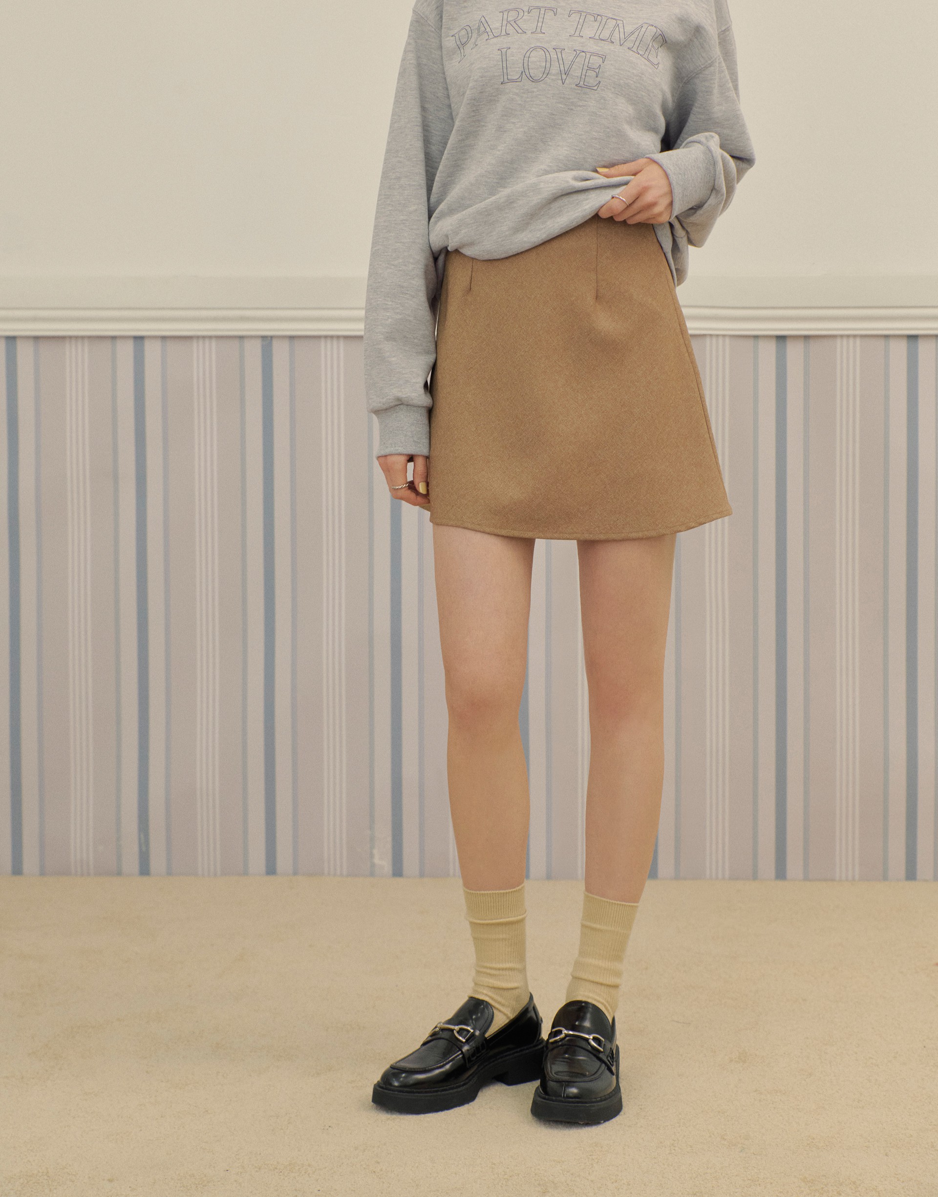 小香風斜紋毛呢傘擺短裙-PAZZO