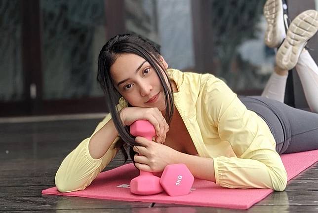 4 Selebgram HOT yang Punya Body Seksi Ini Hobi Banget Olahraga!