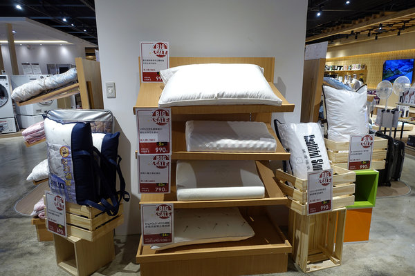 COVEx夏普展演活動，捷運小巨蛋站智慧生活館，結合咖啡店、家電體驗、廚藝教室、精選生活好物、特賣會，可場地租借且有網美牆打卡的主題式情境賣場