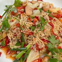 ร้านยำเสียบไม้,ขนมปังปิ้ง,ข้าวโพดอบเนย ข้าง CJ