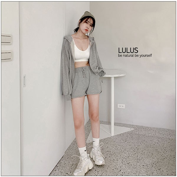 102925♦ 肩帶可調整/杯墊不可拆(約0.5CM)/不可加墊材質說明:混棉★因超商取貨有材積限制，訂購前請確認訂單商品是否有體積超材問題，若包裹太大將通知重新訂購，優惠金額及折價卷將無法恢復，再請