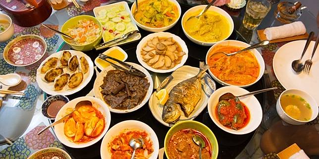4 Tahap Perubahan Makanan Anak Kos, Dari yang Mewah Hingga Tragis
