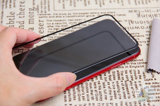 撕下DR.TOUCH保護貼