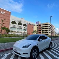 阿銓 特斯拉Model Y 白色 EPC-315 多元計程車