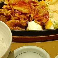 やよい軒、飯テロ