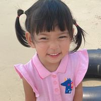 ส่งต่อเสื้อผ้าลูกมือ2 By MomDice