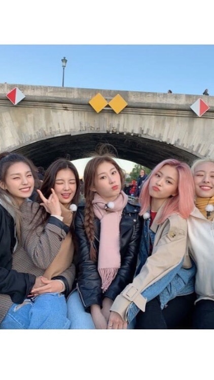 🖤ITZY🖤好き集まれ〜‼️サブ