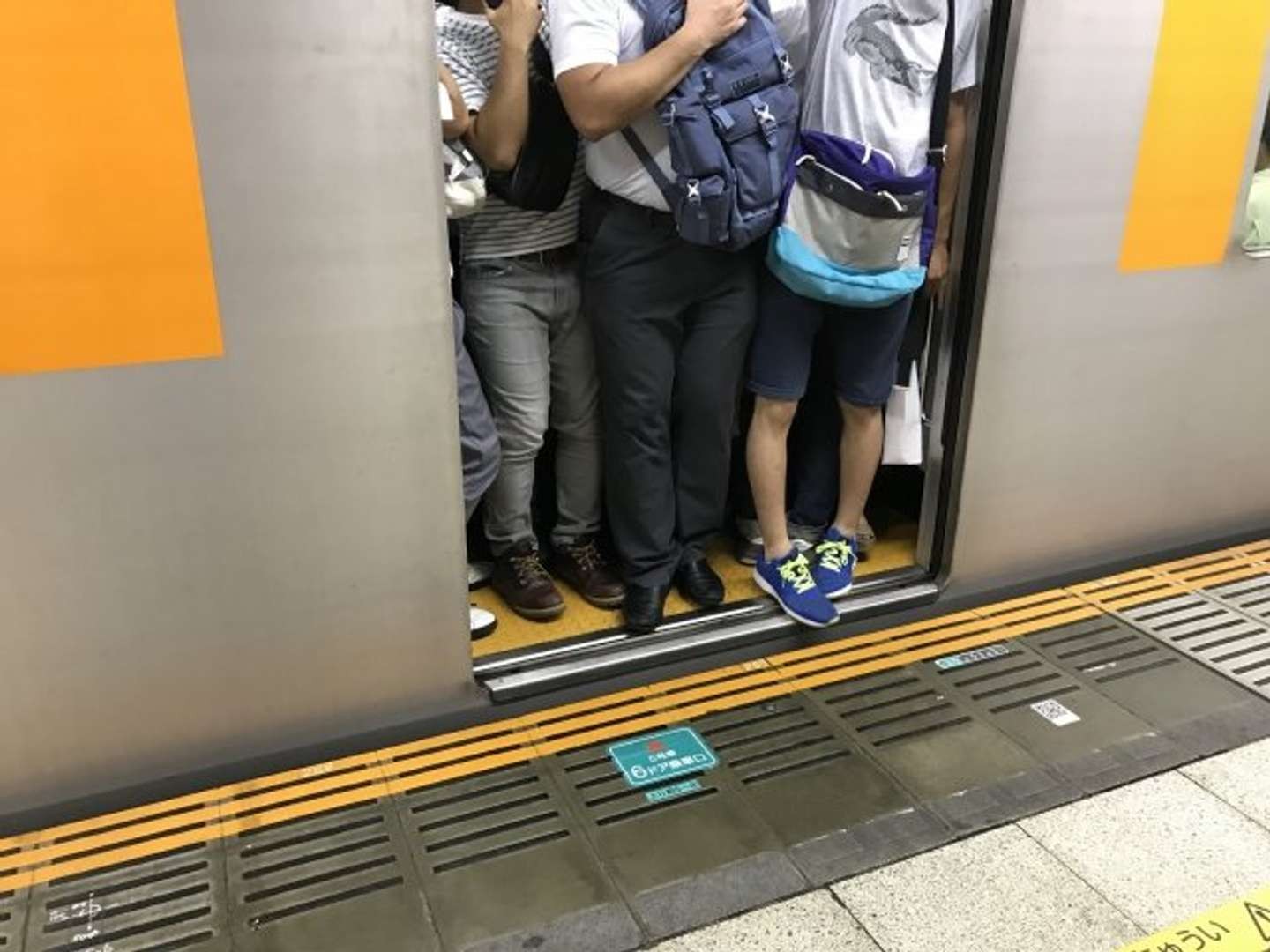 満員 電車 jk