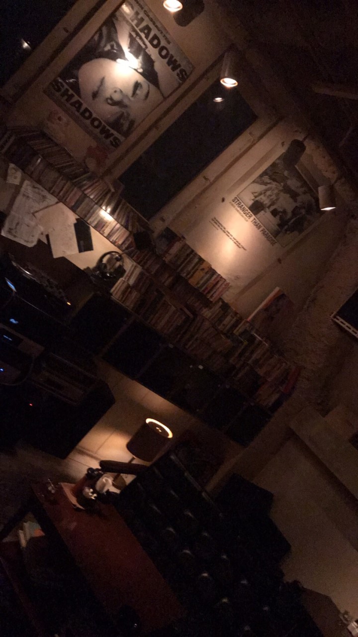 世田谷 三宿 BUZZ OFF （BAR）池尻 三軒茶屋 バズオフ