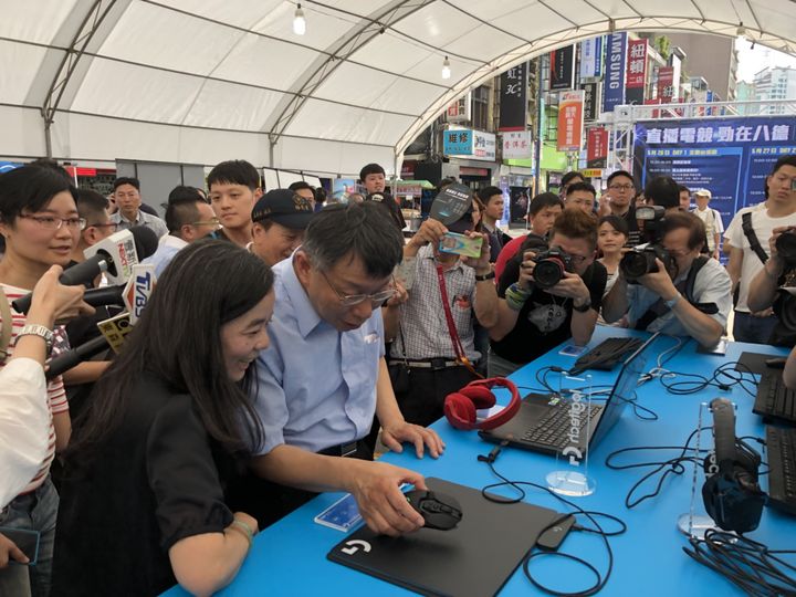 第 10 屆八德封街登場！街頭電競賽、扭蛋水泥車，把光華商圈打造成電玩遊園地