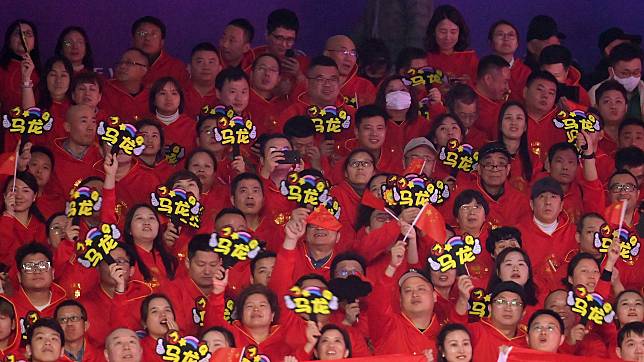 Fans cheer for team China during the men's team final match between China and France at the ITTF World Team Table Tennis Championships Finals Busan 2024 in Busan, South Korea, Feb. 25, 2024. (Xinhua/Tao Xiyi)