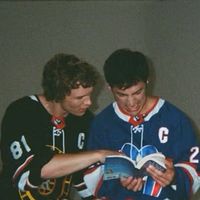 HR小說讀書會📚 🏒 Heated Rivalry