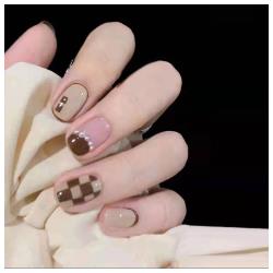 梨花HaNA 韓國手指也要精緻出眾．巧克力棋盤格穿戴式美甲附果凍膠