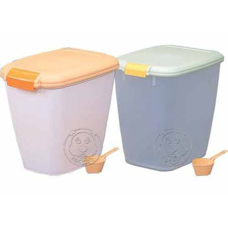 ◆附有飼料鏟一支 ◆有兩種顏色可以選 ◆飼料保鮮度100%