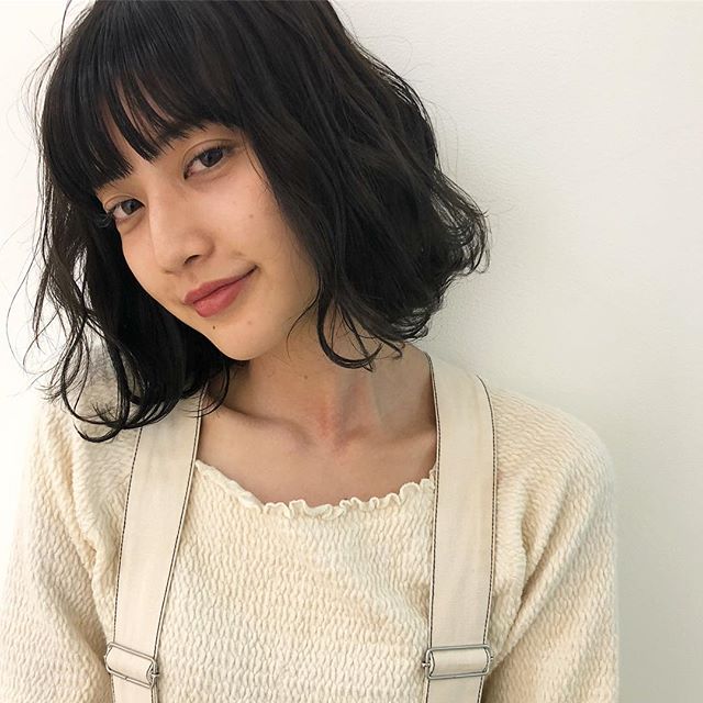 桁違いにオシャレ 黒髪 パーマ レングス別ヘアカタログから気になるパーマの種類まで Mine