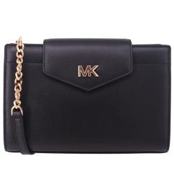 ◎金字LOGO質感|◎三層好收納|◎包款流行時尚品牌:MichaelKors/MK品牌定位:國際精品背法:斜背/側背包款:信封包顏色:黑色系外層材質:牛皮適用性別:女生開口方式:磁釦/壓釦式尺寸-長X